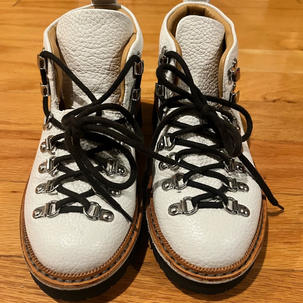 Elegant White Lace-Up Leather Dolomites boot size 5.5 Eu 36